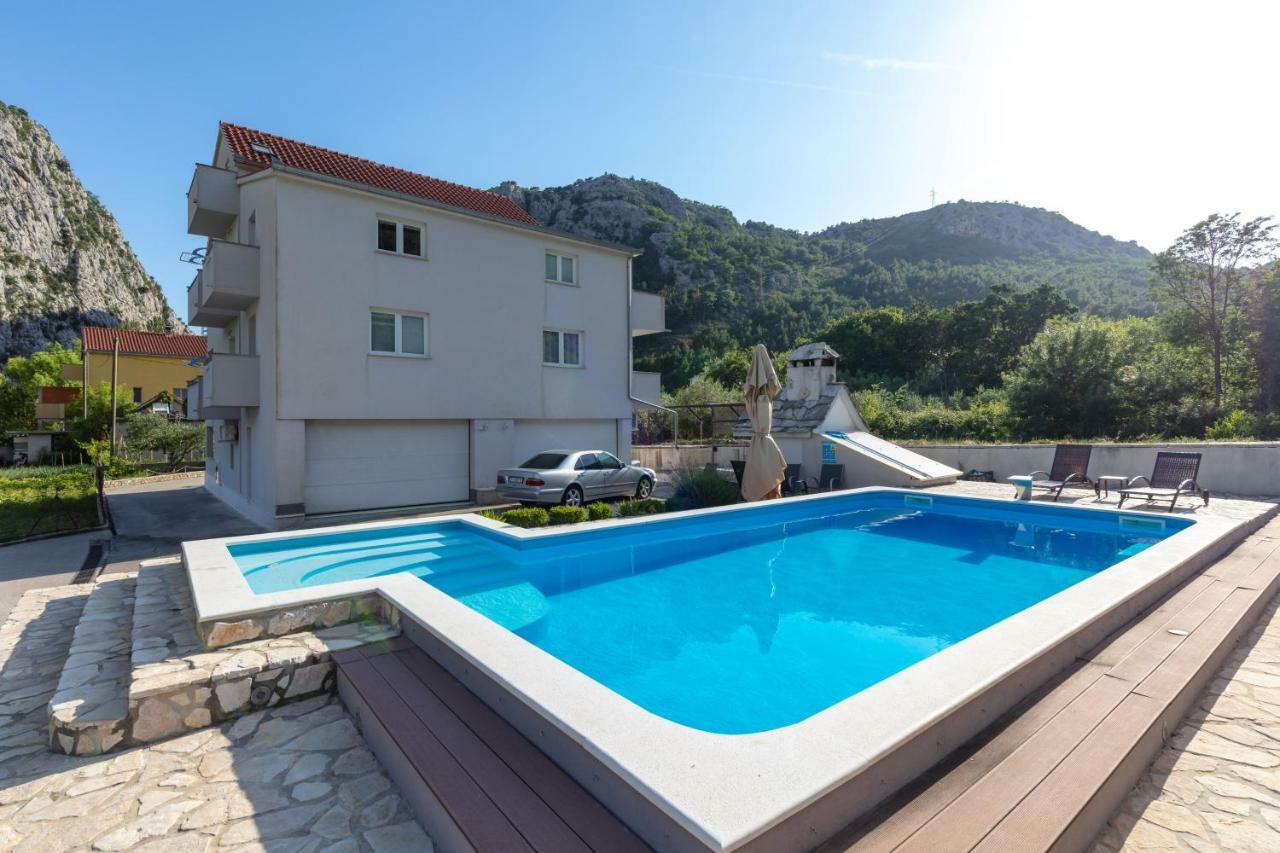 Apartments Bubalo Omis Luaran gambar