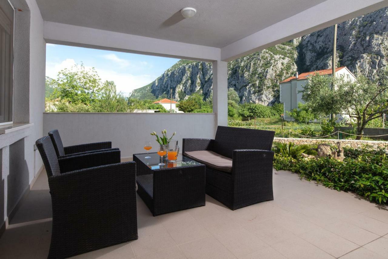 Apartments Bubalo Omis Luaran gambar